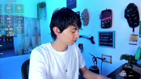 Snapshot of andy_guez_11 chatting on 10, 3, 2025 andy_guez_11 online show from 10, 3, 2025