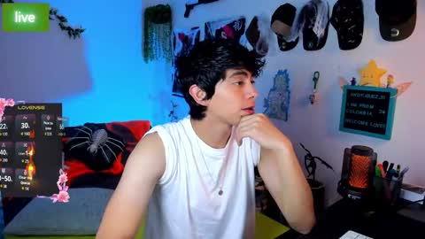 andy_guez_11 online show from 5, 10, 2025