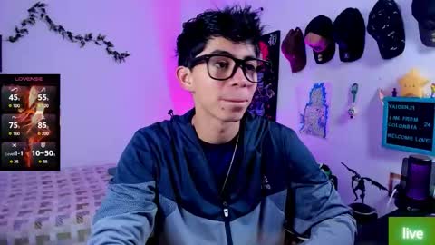 andy_guez_11 online show from 8, 11, 2025