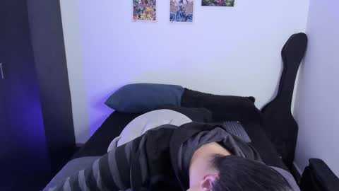 Snapshot of andy_twiink chatting on 2, 11, 2025 twx Andy twink3 online show from 2, 11, 2025