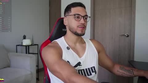 Snapshot of andy_weld chatting on 9, 3, 2026 my onlyfans online show from 9, 3, 2026