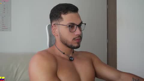 Snapshot of andy_weld chatting on 27, 3, 2026 my onlyfans online show from 27, 3, 2026