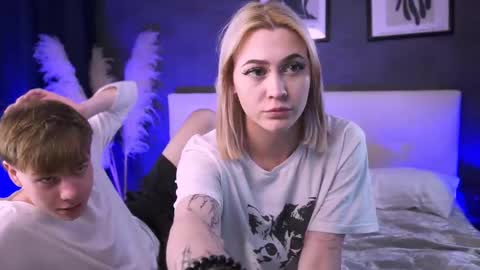 Snapshot of andyjey_ chatting on 25, 9, 2025 Mandy and Andy online show from 25, 9, 2025