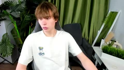 Snapshot of andyjey_ chatting on 26, 6, 2026 Mandy and Andy online show from 26, 6, 2026