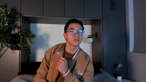 Andy Joy  online show from 14, 11, 2025