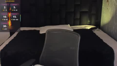 Andy online show from 5, 11, 2025