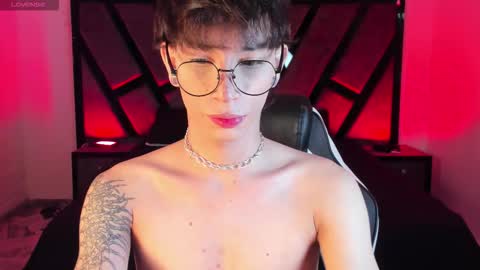 Snapshot of andywiills chatting on 4, 3, 2026 Andy online show from 4, 3, 2026