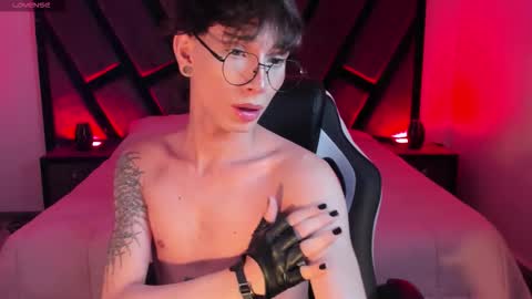 Snapshot of andywiills chatting on 10, 3, 2026 Andy online show from 10, 3, 2026