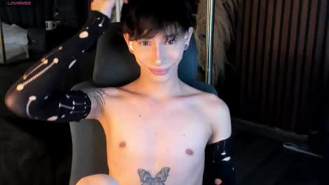 Snapshot of andywiills chatting on 15, 3, 2026 Andy online show from 15, 3, 2026