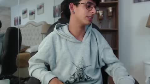 andyxibrat online show from 7, 5, 2026