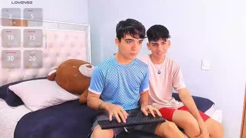 Snapshot of andyy_big_cock chatting on 4, 10, 2025 Andy online show from 4, 10, 2025