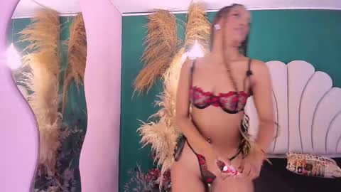 Snapshot of aneesaval chatting on 8, 3, 2025 ANEE SAVAL online show from 8, 3, 2025