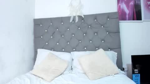          online show from 13, 10, 2025