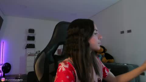      online show from 11, 4, 2026