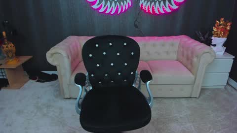 Snapshot of anemariejolie chatting on 5, 2, 2025 Anne online show from 5, 2, 2025