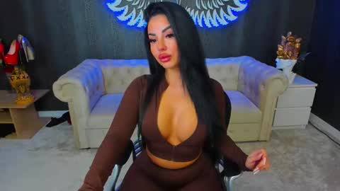 Anne online show from 3, 10, 2025