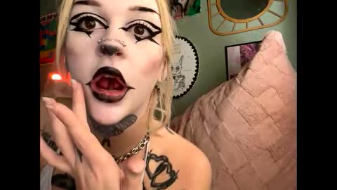 ang3lmorgu3 online show from 18, 12, 2025