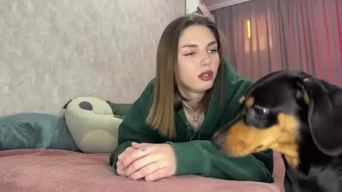 Snapshot of ange1bunny chatting on 14, 9, 2025 Sophie online show from 14, 9, 2025