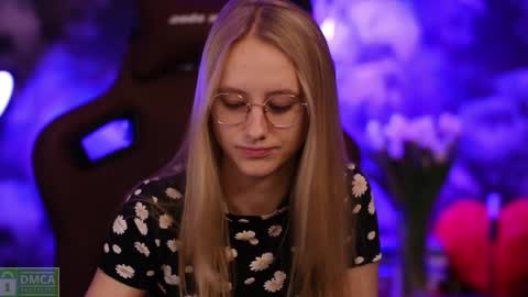 angeellina online show from 19, 1, 2025