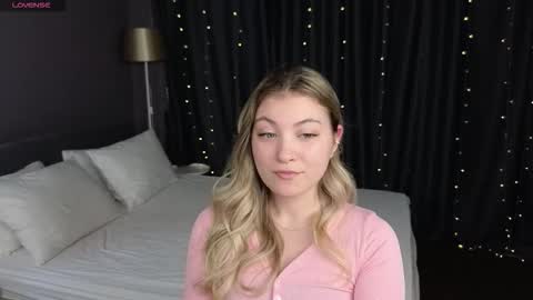 Snapshot of angel__grace chatting on 1, 2, 2026 Grace online show from 1, 2, 2026