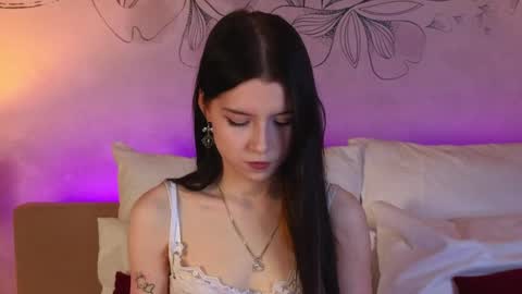  Rose  18  New here  online show from 8, 5, 2026