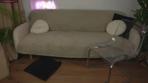 Snapshot of angel__vibe chatting on 16, 4, 2026 angel__vibe online show from 16, 4, 2026