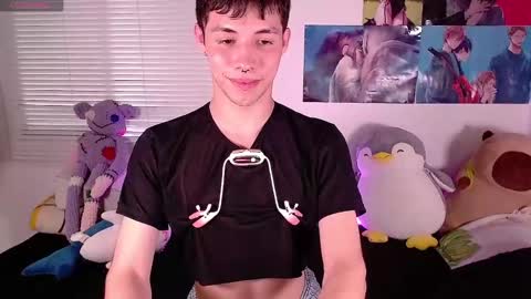 Snapshot of angel_bless19 chatting on 11, 1, 2025 Angel   help me with 100 thumbs up online show from 11, 1, 2025