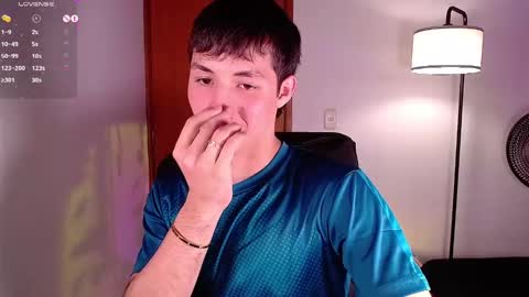 Snapshot of angel_bless19 chatting on 17, 1, 2025 Angel   help me with 100 thumbs up online show from 17, 1, 2025