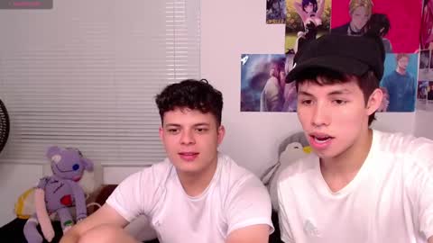 Snapshot of angel_bless19 chatting on 24, 1, 2025 Angel   help me with 100 thumbs up online show from 24, 1, 2025