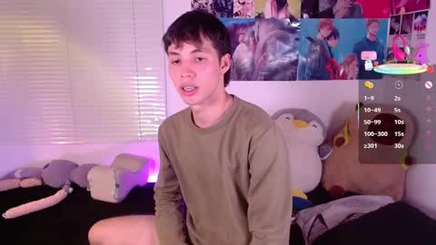 Snapshot of angel_bless19 chatting on 22, 2, 2025 Angel   help me with 100 thumbs up online show from 22, 2, 2025