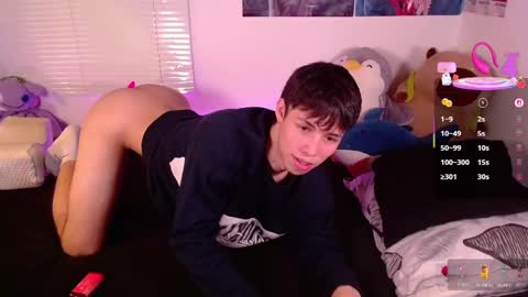 Snapshot of angel_bless19 chatting on 25, 2, 2025 Angel   help me with 100 thumbs up online show from 25, 2, 2025