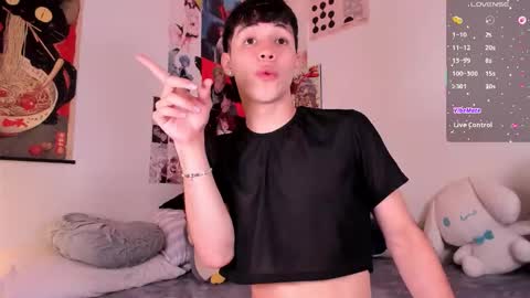 Snapshot of angel_bless19 chatting on 24, 2, 2026 Angel help me with 100 thumbs up online show from 24, 2, 2026