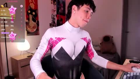 Snapshot of angel_bless19 chatting on 19, 3, 2026 Angel help me with 100 thumbs up online show from 19, 3, 2026