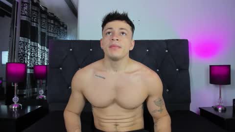 Snapshot of angel_cuervo chatting on 3, 12, 2025 Angel Cuervo online show from 3, 12, 2025