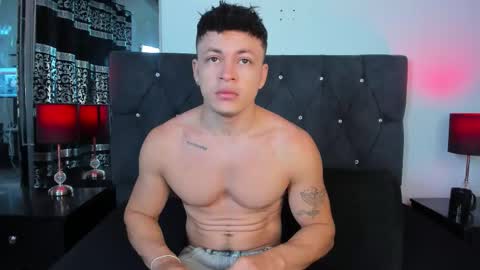 Snapshot of angel_cuervo chatting on 22, 12, 2025 Angel Cuervo online show from 22, 12, 2025