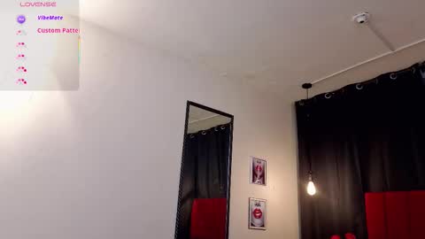 Snapshot of angel_dragun chatting on 4, 10, 2025 Angel-dragun online show from 4, 10, 2025