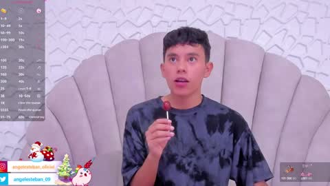 ngel Esteban  online show from 4, 12, 2024
