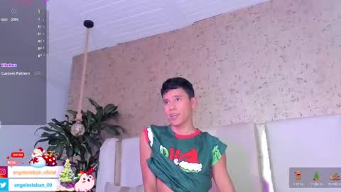 ngel Esteban  online show from 11, 12, 2024