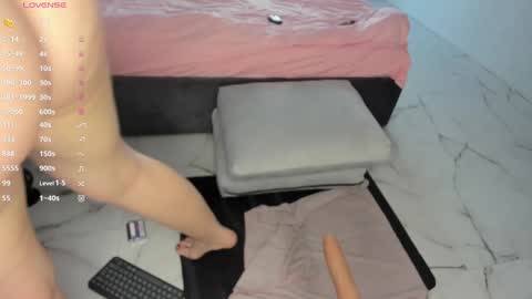 Snapshot of angel_face_devil_mind chatting on 9, 1, 2025 Viktoria online show from 9, 1, 2025