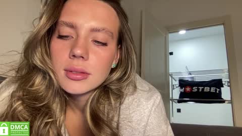Snapshot of angel_from_sky chatting on 21, 1, 2025 Greetings Jess online show from 21, 1, 2025