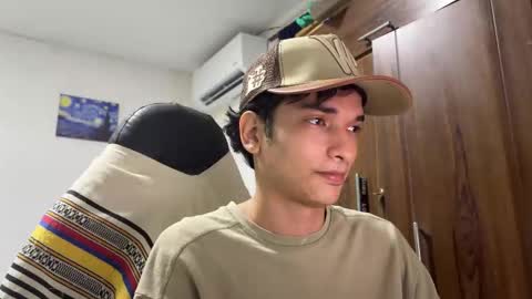 Snapshot of angel_hotc chatting on 12, 11, 2025 Angel online show from 12, 11, 2025