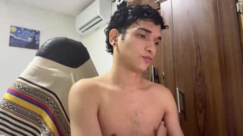 Snapshot of angel_hotc chatting on 14, 11, 2025 Angel online show from 14, 11, 2025