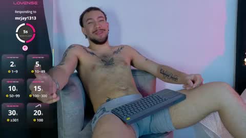 angel_kyrozz online show from 13, 5, 2026