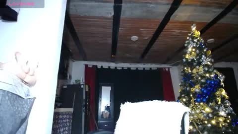 Snapshot of angel_latinboy chatting on 20, 12, 2024 Angel online show from 20, 12, 2024