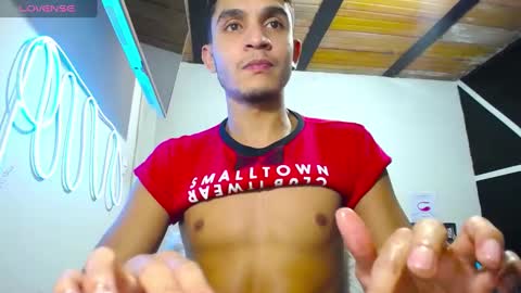 Snapshot of angel_latinboy chatting on 11, 3, 2025 Angel online show from 11, 3, 2025