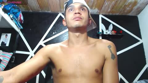Snapshot of angel_latinboy chatting on 24, 10, 2025 Angel online show from 24, 10, 2025