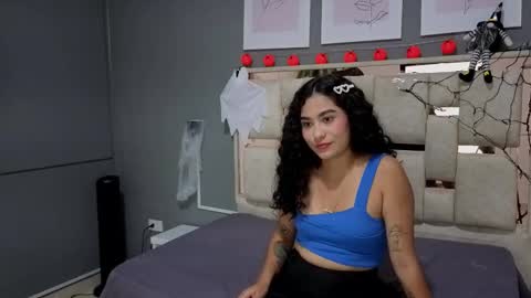 Snapshot of angel_lovv chatting on 30, 9, 2025 angel_lovv online show from 30, 9, 2025