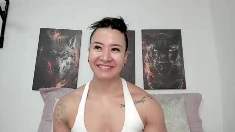 Snapshot of angel_martins chatting on 8, 5, 2026 Angel online show from 8, 5, 2026