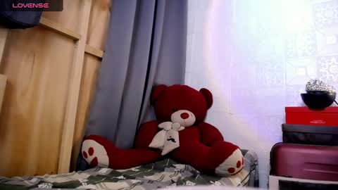 Angel Sapphire online show from 25, 2, 2025