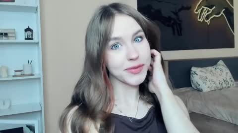 Snapshot of angel_to_burn chatting on 25, 5, 2026 SofiaSofi online show from 25, 5, 2026